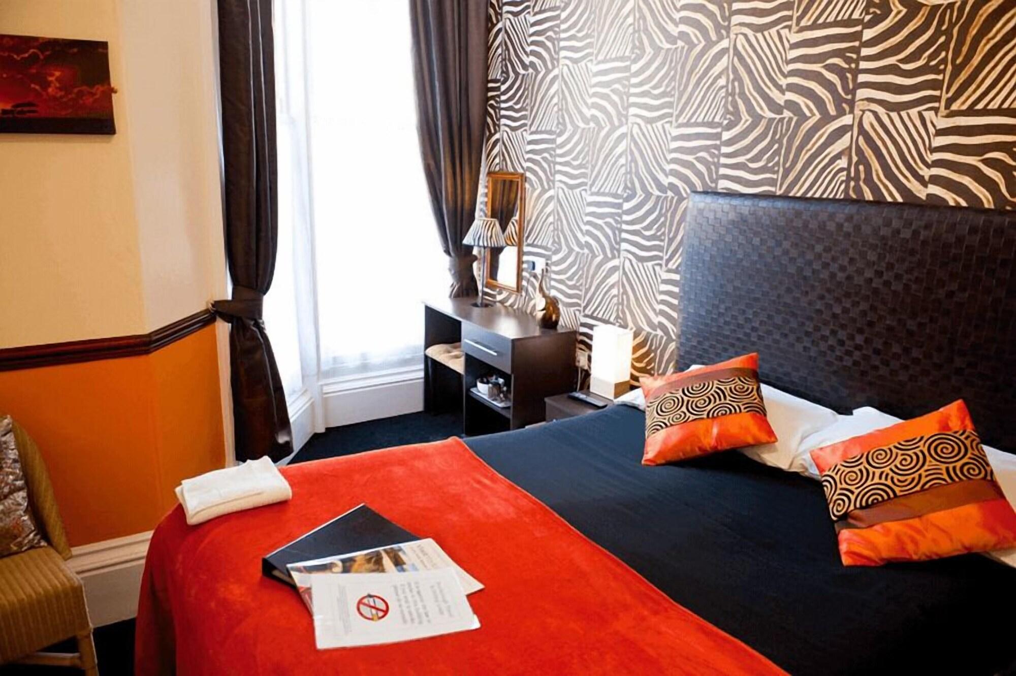 The Scarborough Travel And Holiday Lodge Esterno foto