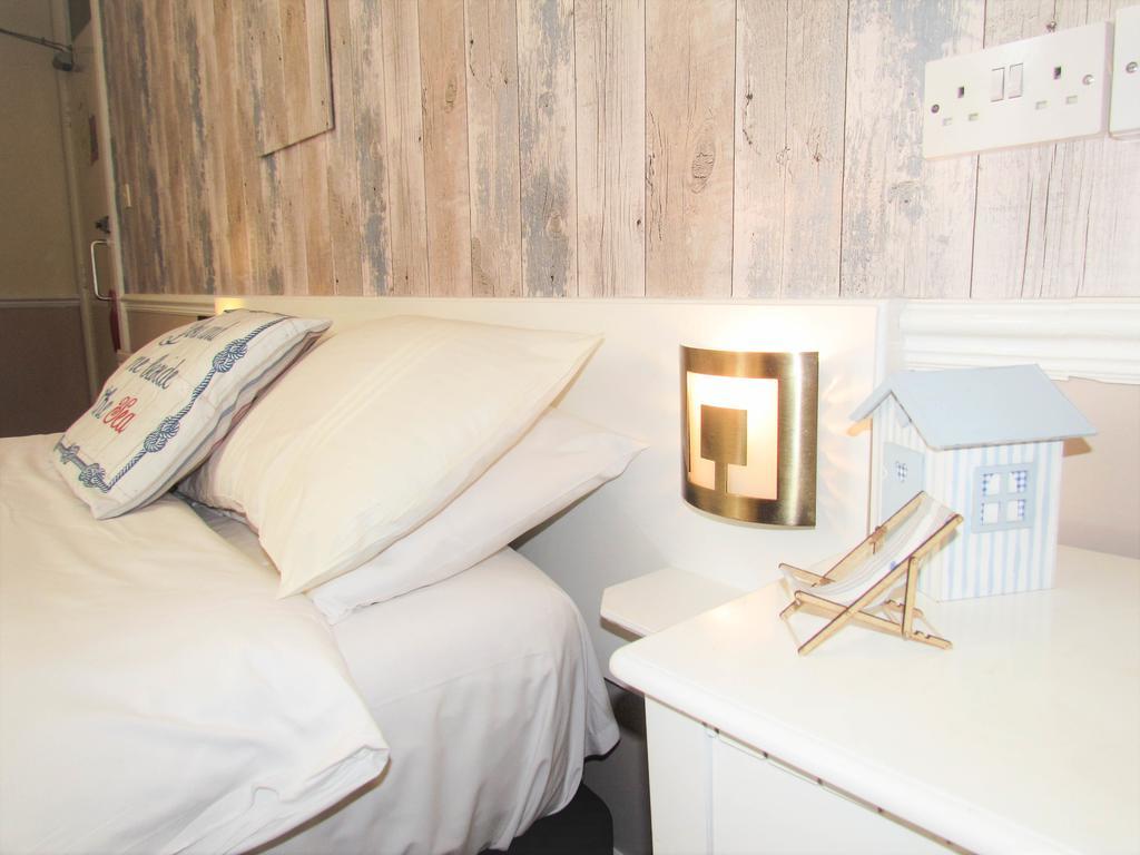 The Scarborough Travel And Holiday Lodge Esterno foto