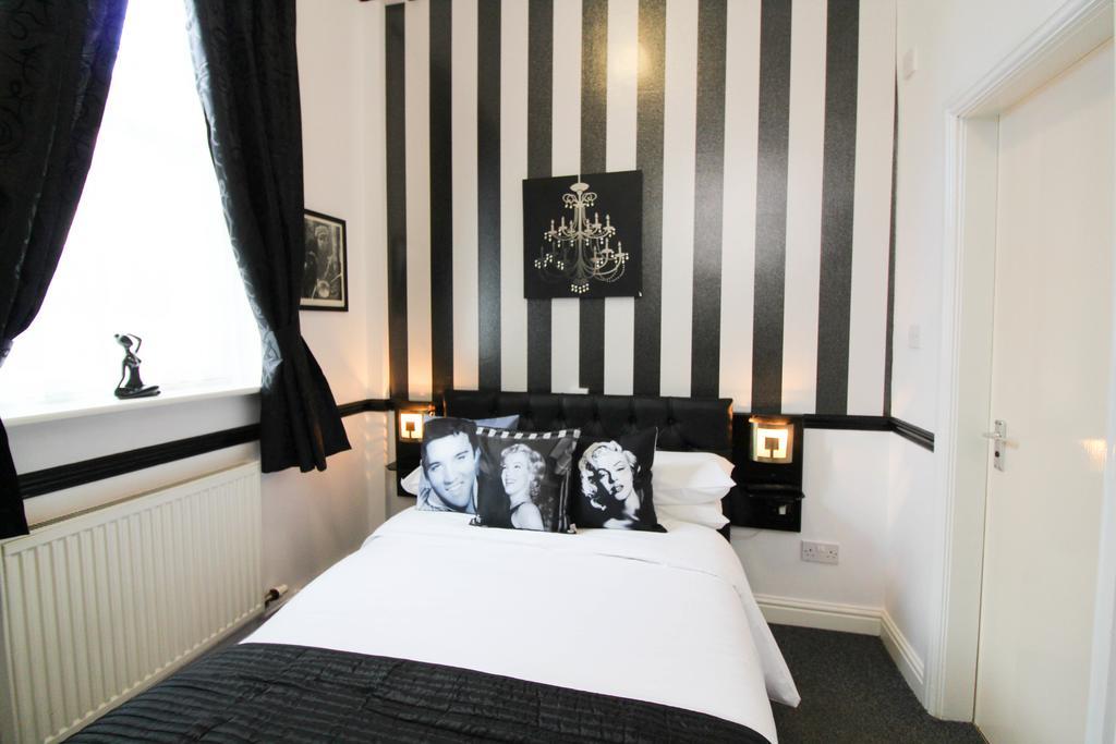 The Scarborough Travel And Holiday Lodge Esterno foto