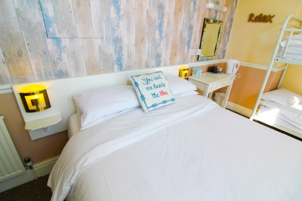 The Scarborough Travel And Holiday Lodge Esterno foto