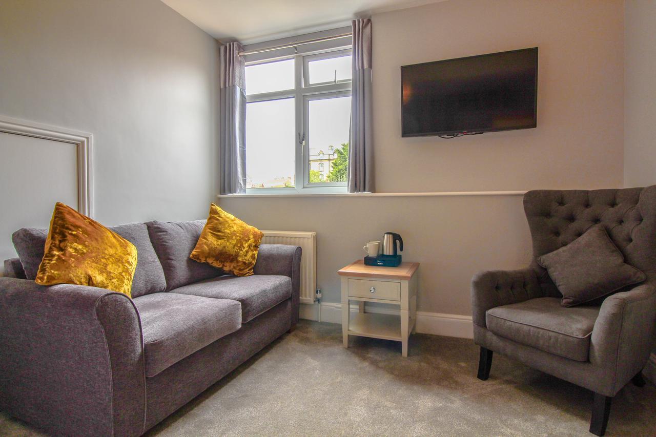 The Scarborough Travel And Holiday Lodge Esterno foto